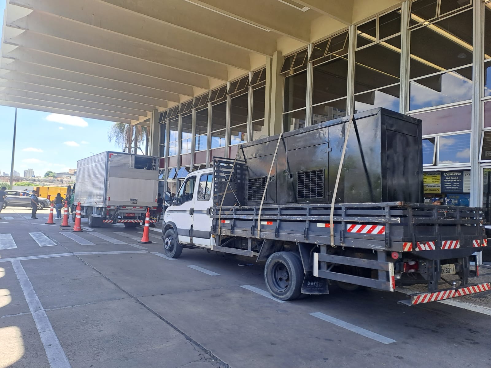 Clique para ampliar Gerador móvel para eventos