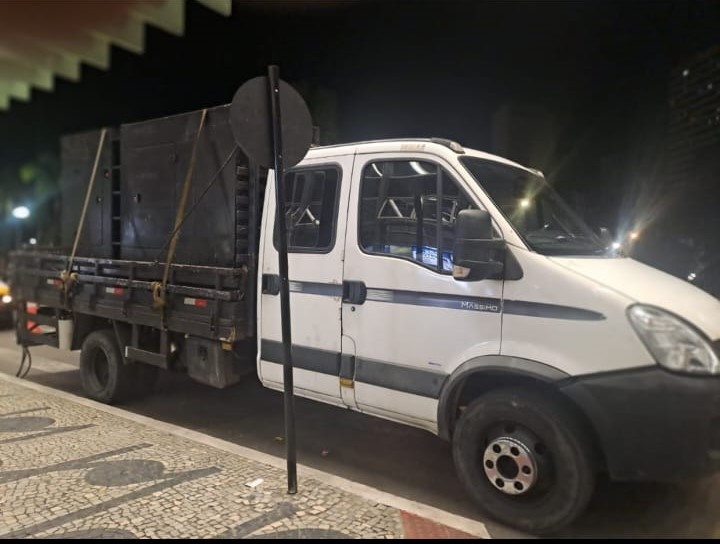 Clique para ampliar Gerador móvel para eventos