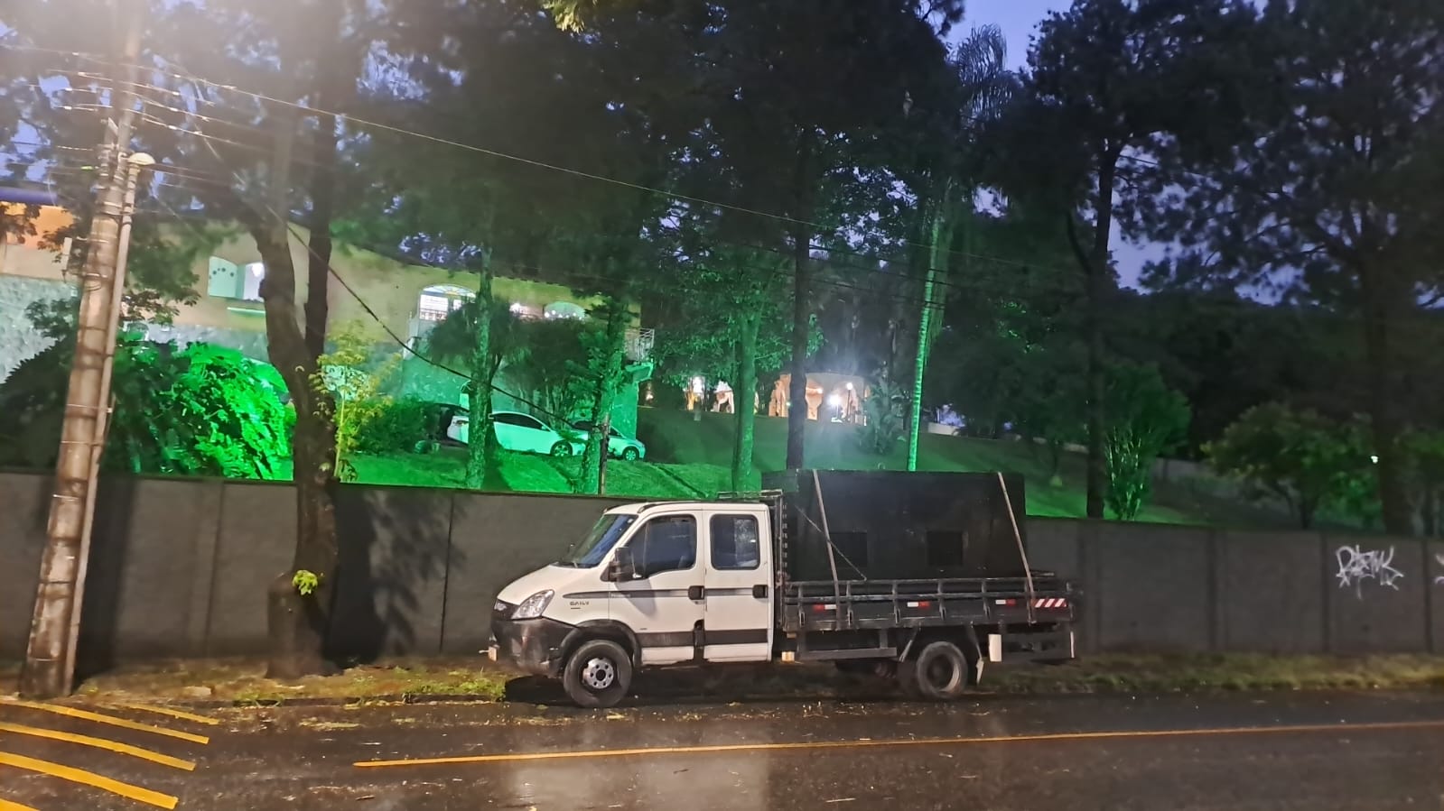 Clique para ampliar Gerador móvel para eventos