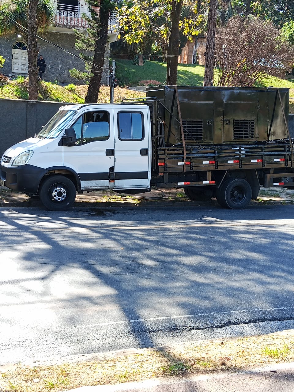 Clique para ampliar Gerador móvel para eventos